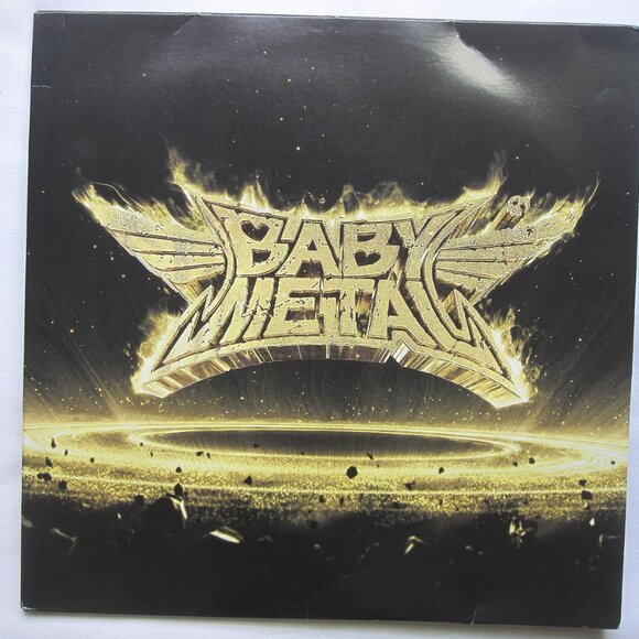 rare 2016 BabyMetal 12" Vinyl Record Set: Metal Resistance, gold, near mint - Picture 1 of 6